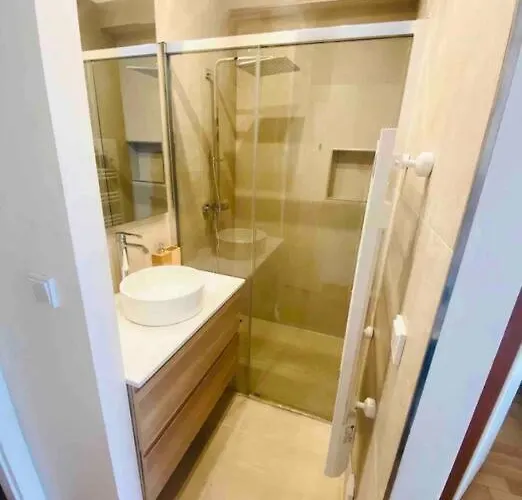 Penthouse 2 Bedrooms In Center Witth Terrace & Parking- 51 Luxemburg